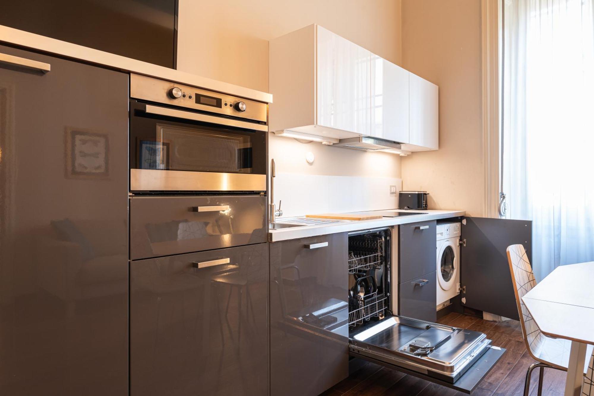 Crocetta Turandot One Bed 1st Floor - Mirable Pm Apartment *