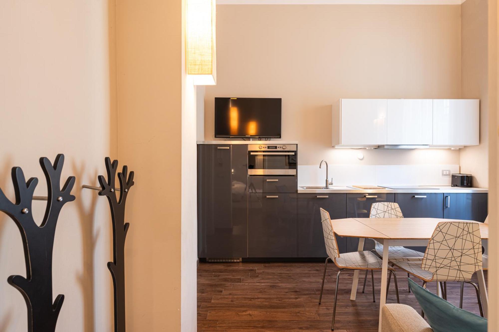 Crocetta Turandot One Bed 1st Floor - Mirable Pm